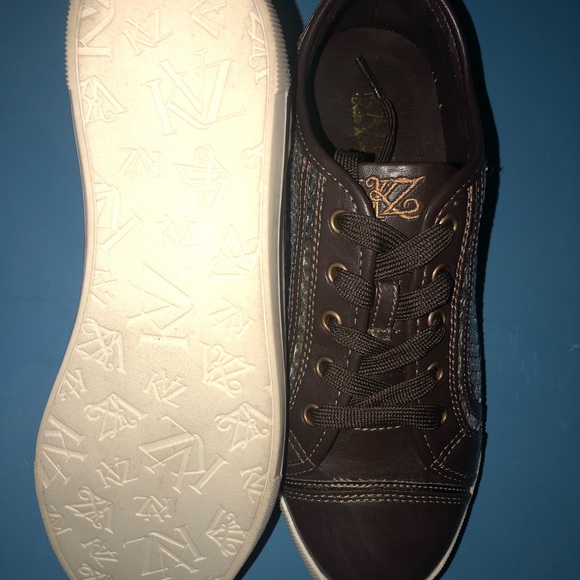 Kathy Van Zeeland NEW sneakers. Size 6.5 - Picture 4 of 4